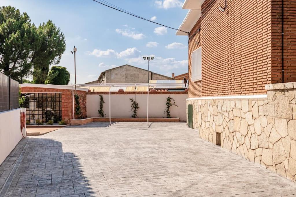 הוילה אלקאלה דה הנארס La Casa De Ines מראה חיצוני תמונה
