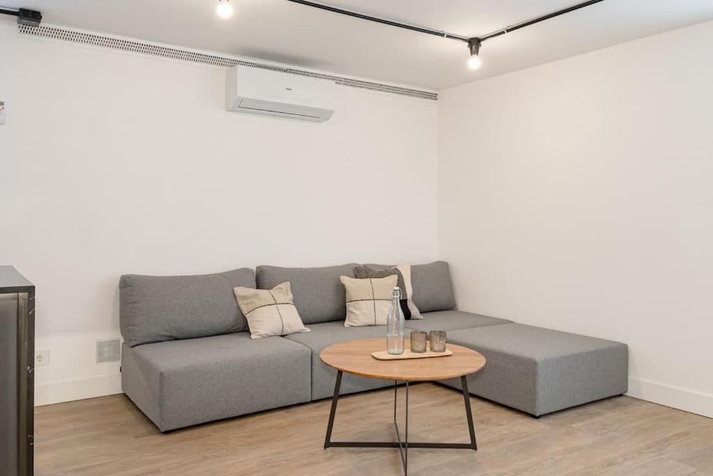 הוילה אלקאלה דה הנארס La Casa De Ines מראה חיצוני תמונה